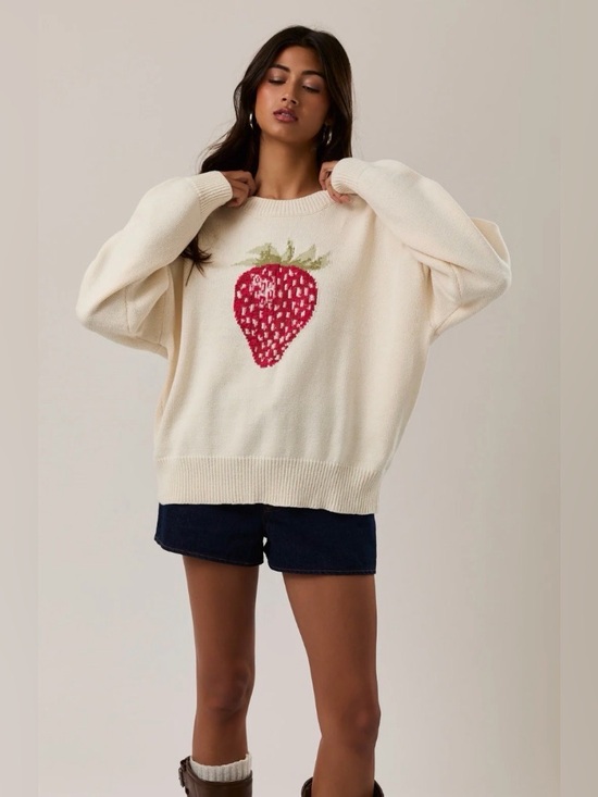 Le Lis Sweaters - 322 Cream Strawberry Intarsia Crewneck Sweater